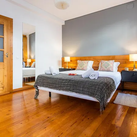 Bairro Alto Superior Two Bedroom By Les Deux Mariettes ליסבון