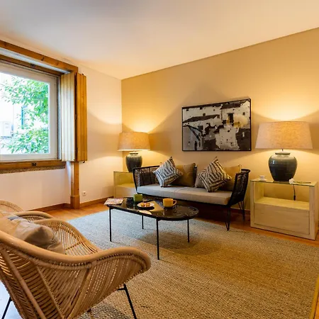 Bairro Alto Superior Two Bedroom By Les Deux Mariettes דירה *